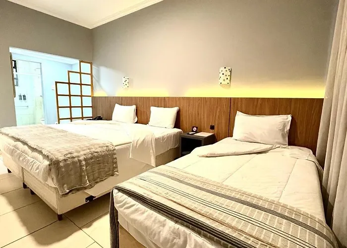 HOTEL DEL REY CURITIBA by POTY - NA FAMOSA RUA XV DE NOVEMBROHotel em Curitiba